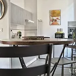 Apartman La Tour Des Songes Place Dampmartin *