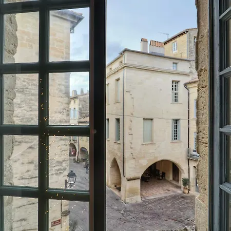 La Tour Des Songes Place Dampmartin Apartment