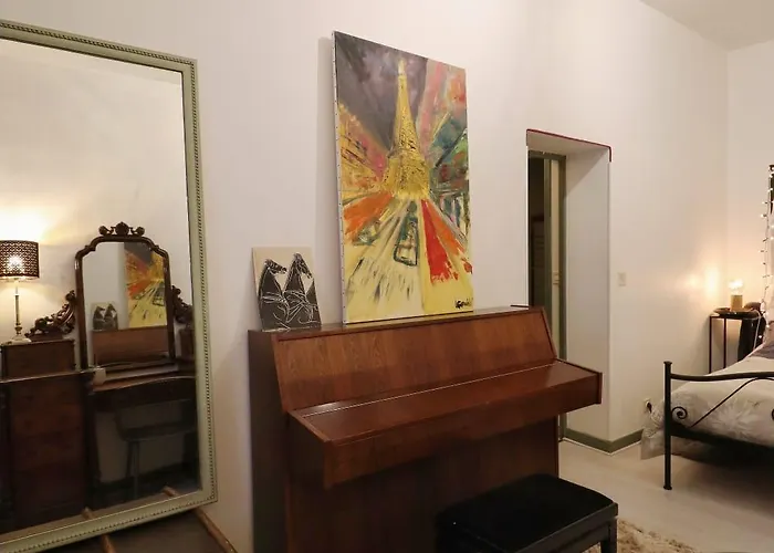 Appartamento La Tour Des Songes Place Dampmartin Uzès